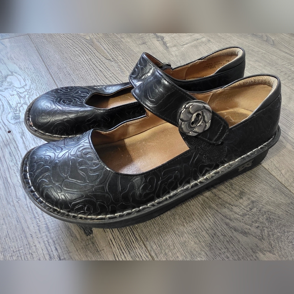 Alegria Paloma Black Embossed Mary Jane Shoes Size 36